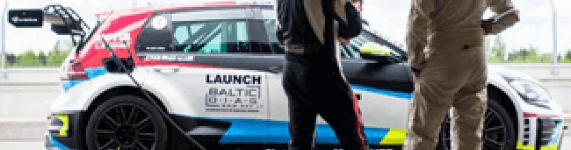 WE ARE PROUD SPONSORS OF ONE OF THE CIRCUIT RACE TEAMS